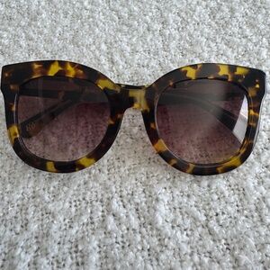 DIFF Eyewear X Lauren Lane X Mollie Sunglasses Tortoise Frame